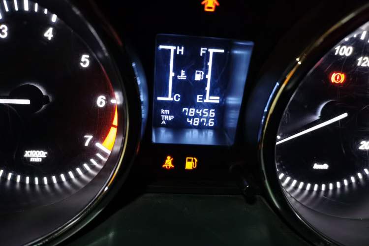 Used HYOSOW S3 2016 1.5L Manual Comfort Version China IV Emission Standard Odometer Close Up
