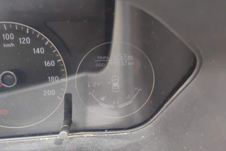 Used HYOSOW S3 2016 S3L 1.5L Manual Premium Edition Odometer Close Up