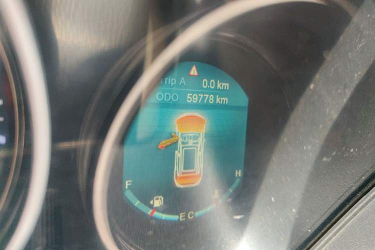 Used HYOSOW S3 2016 S3L 1.5L Manual Prestige Edition Odometer Close Up