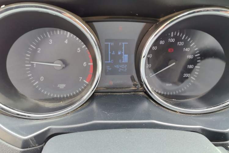Used HYOSOW S3 2016 1.5L Manual Comfort Version China V Odometer Close Up