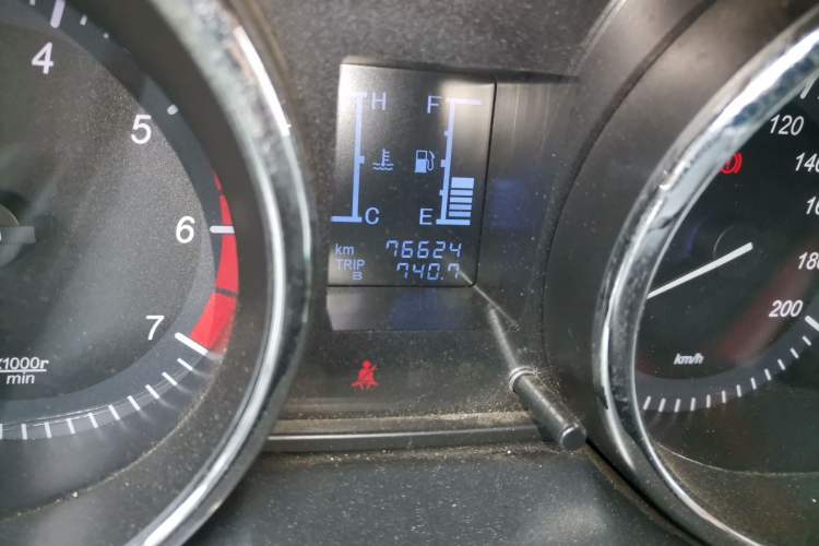 Used HYOSOW S3 2016 1.5L Manual Comfort Version China V Odometer Close Up