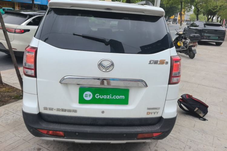 Used HYOSOW S3 2016 1.5L Manual Luxury Model China V Standard Rear
