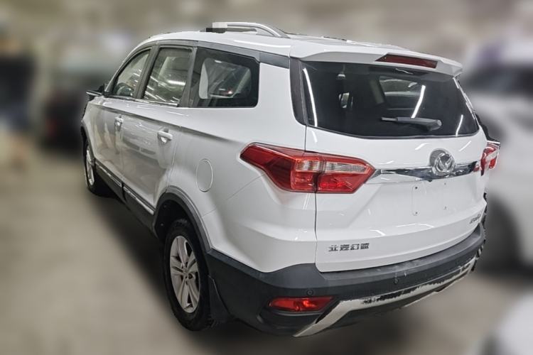 Used HYOSOW S3 2016 S3L 1.5L Manual Prestige Edition Rear Left 45 Deg