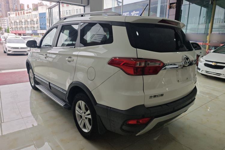 Used HYOSOW S3 2016 S3L 1.5L Manual Prestige Edition Rear Left 45 Deg