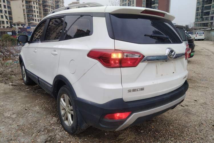Used HYOSOW S3 2016 S3L 1.5L Manual Prestige Edition Rear Left 45 Deg