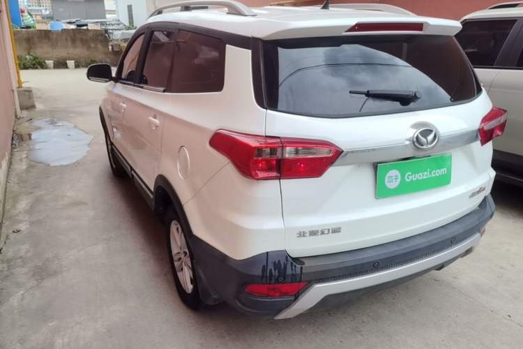 Used HYOSOW S3 2016 S3L 1.5L Manual Premium Edition Rear Left 45 Deg