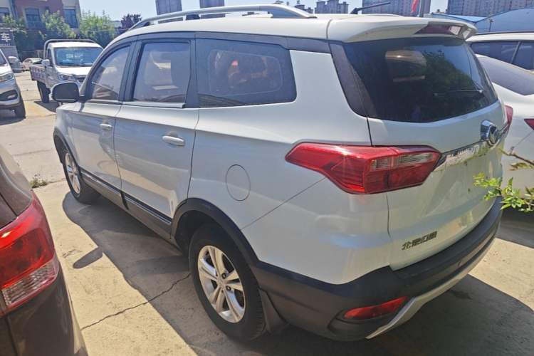 Used HYOSOW S3 2016 S3L 1.5L Manual Premium Edition Rear Left 45 Deg