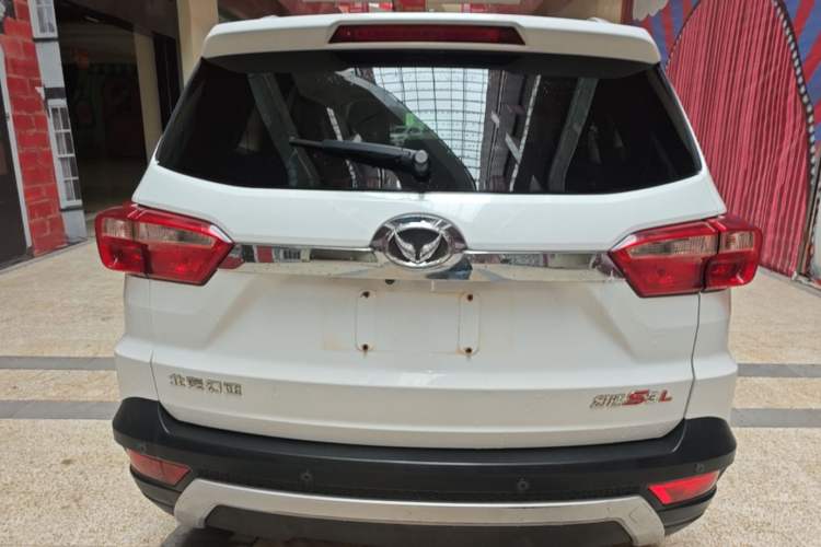 Used HYOSOW S3 2016 S3L 1.5L Manual Prestige Edition Rear