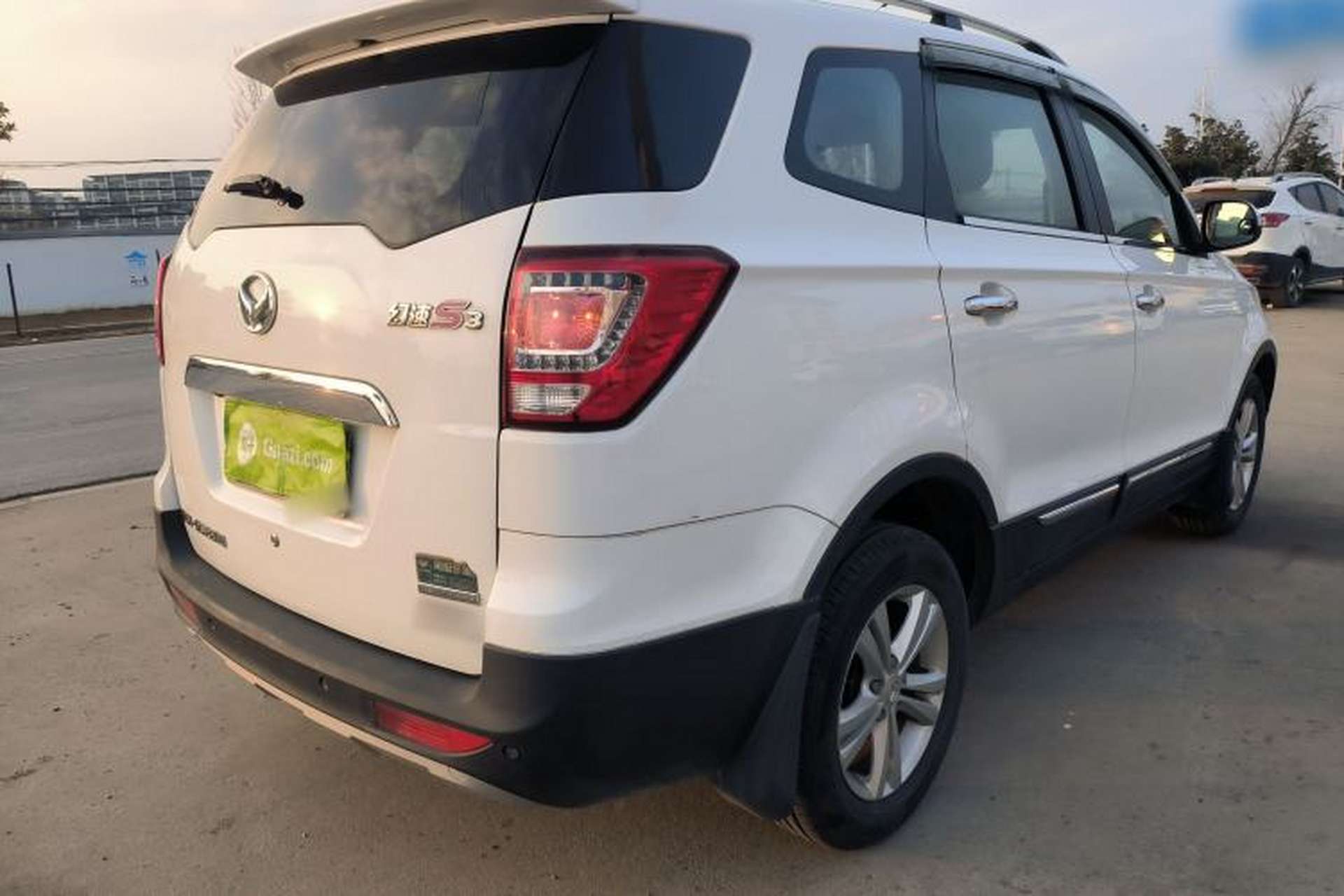 Used HYOSOW S3 2016 1.5L Manual Luxury Edition China IV Emission Standard Rear Right 45 Deg