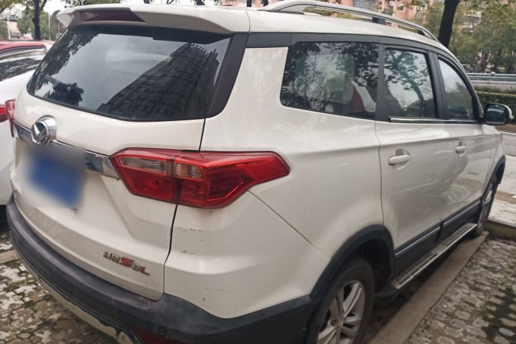 Used HYOSOW S3 2016 S3L 1.5L Manual Prestige Edition Rear Right 45 Deg