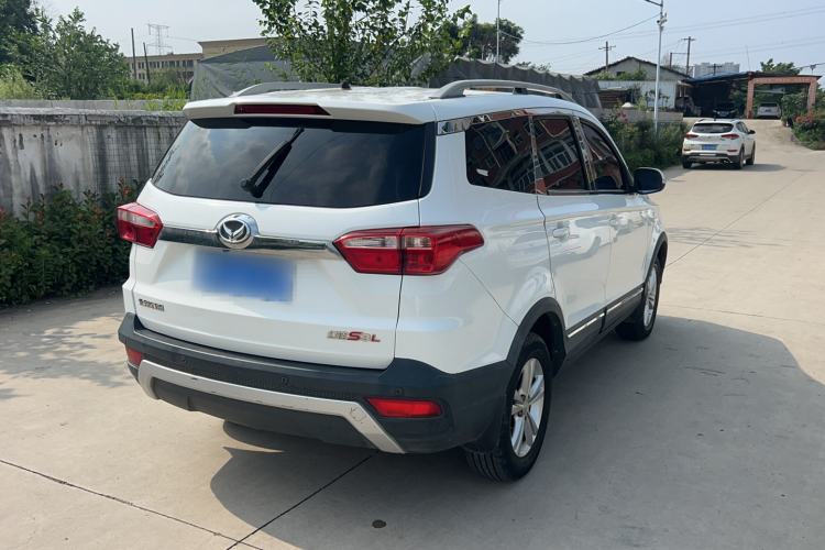 Used HYOSOW S3 2016 S3L 1.5L Manual Prestige Edition Rear Right 45 Deg