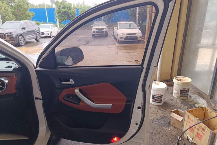 Used HYOSOW S3 2016 S3L 1.5L Manual Prestige Edition Right Front Door Interior