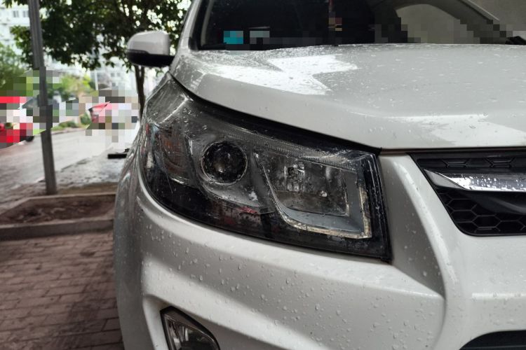 Used HYOSOW S3 2016 1.5L Manual Luxury Edition China IV Emission Standard Right Front Headlight