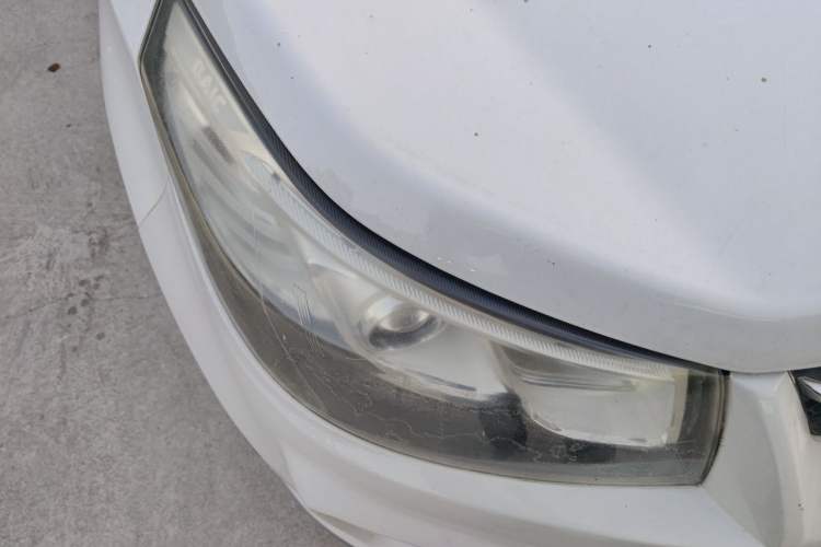 Used HYOSOW S3 2016 1.5L Manual Comfort Version China IV Emission Standard Right Front Headlight