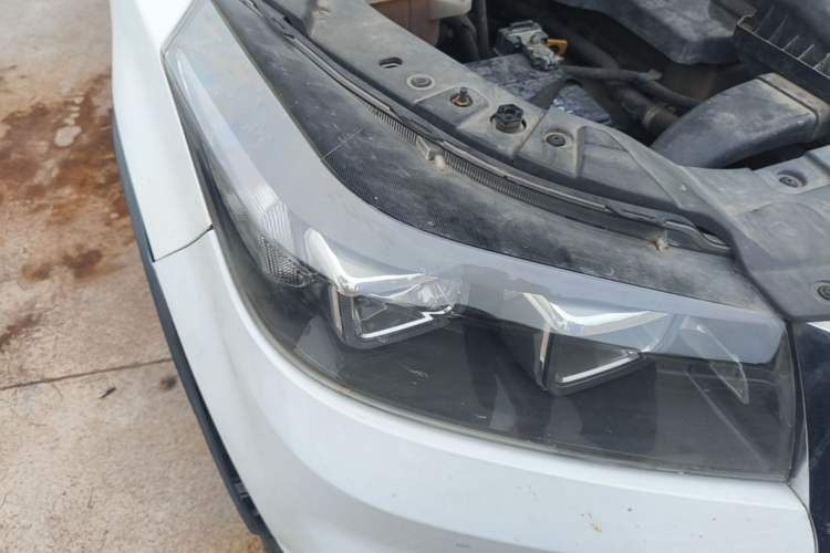 Used HYOSOW S3 2016 S3L 1.5L Manual Premium Edition Right Front Headlight