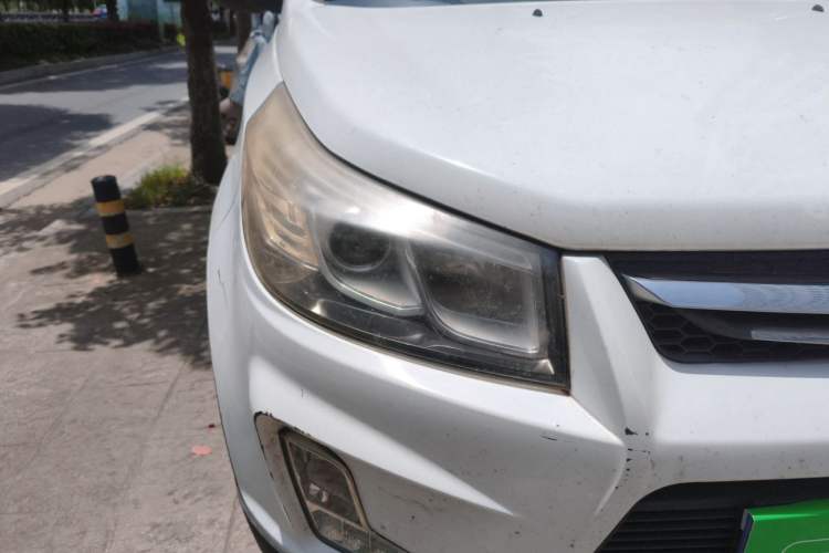 Used HYOSOW S3 2016 1.5L Manual Comfort Version China IV Emission Standard Right Front Headlight