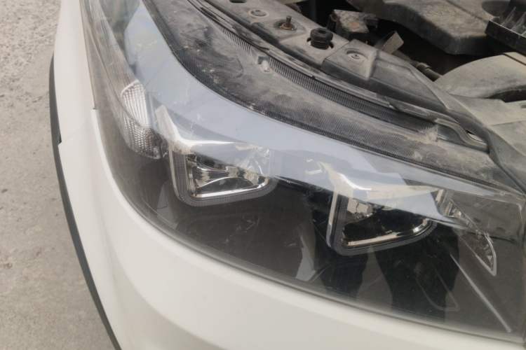 Used HYOSOW S3 2016 S3L 1.5L Manual Prestige Edition Right Front Headlight