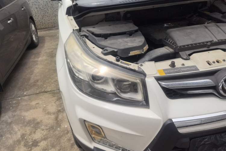 Used HYOSOW S3 2016 1.5L Manual Comfort Version China V Right Front Headlight