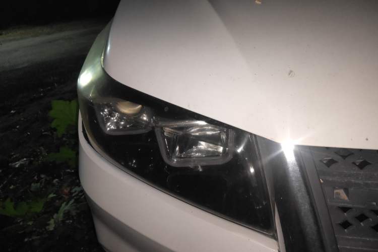Used HYOSOW S3 2016 S3L 1.5L Manual Premium Edition Right Front Headlight