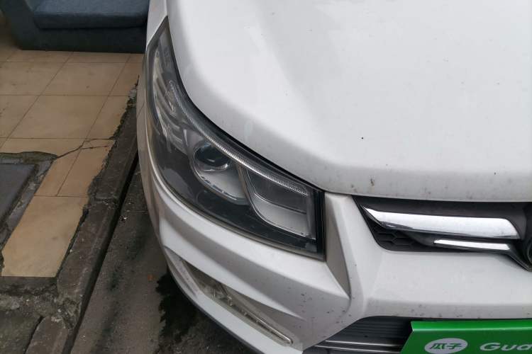 Used HYOSOW S3 2016 1.5L Manual Comfort Version China V Right Front Headlight
