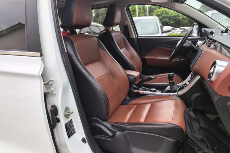 Used HYOSOW S3 2016 S3L 1.5L Manual Prestige Edition Right Front Seat