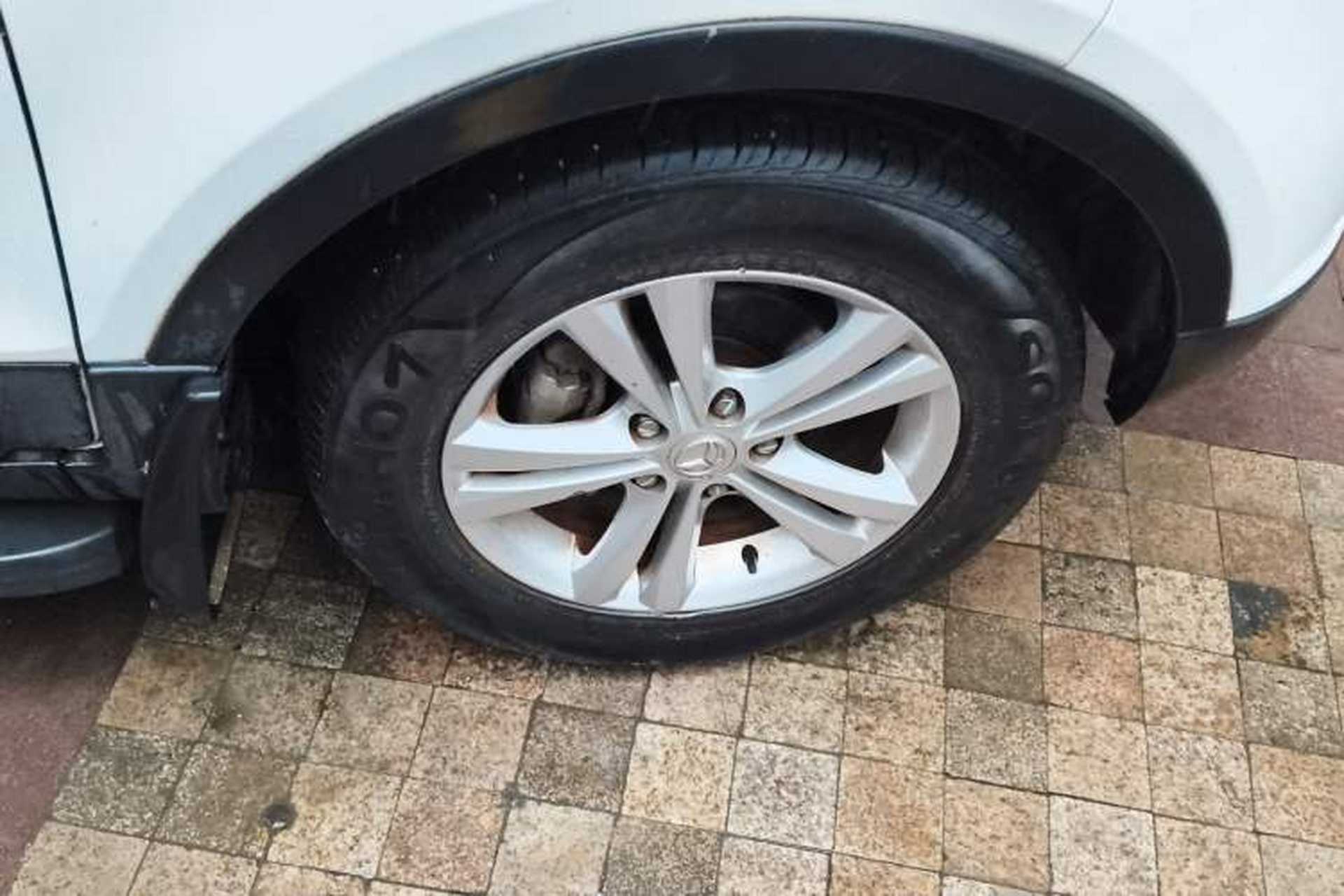 Used HYOSOW S3 2016 1.5L Manual Comfort Version China IV Emission Standard Right Front Wheel Hub