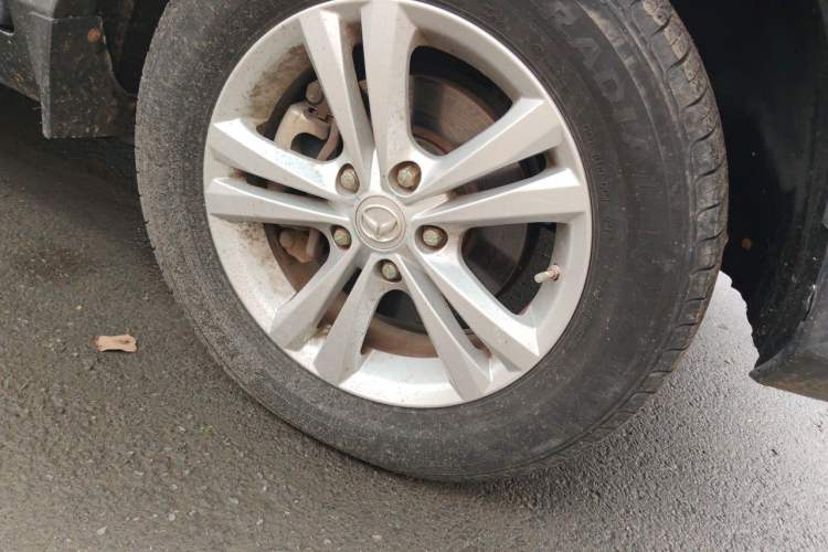 Used HYOSOW S3 2016 S3L 1.5L Manual Prestige Edition Right Front Wheel Hub