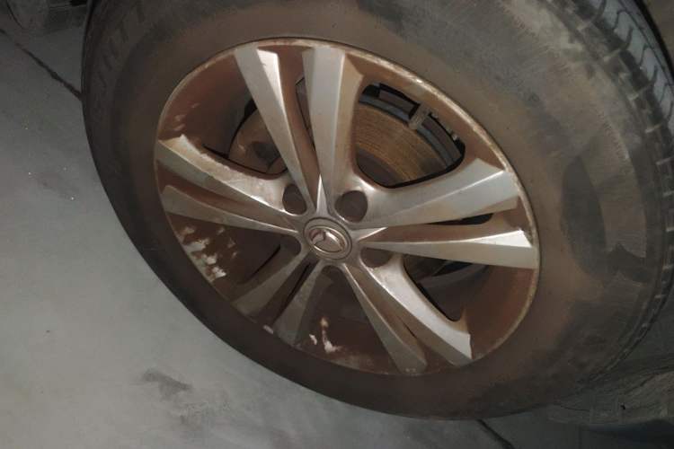 Used HYOSOW S3 2016 1.5L Manual Luxury Model China V Standard Right Front Wheel Hub
