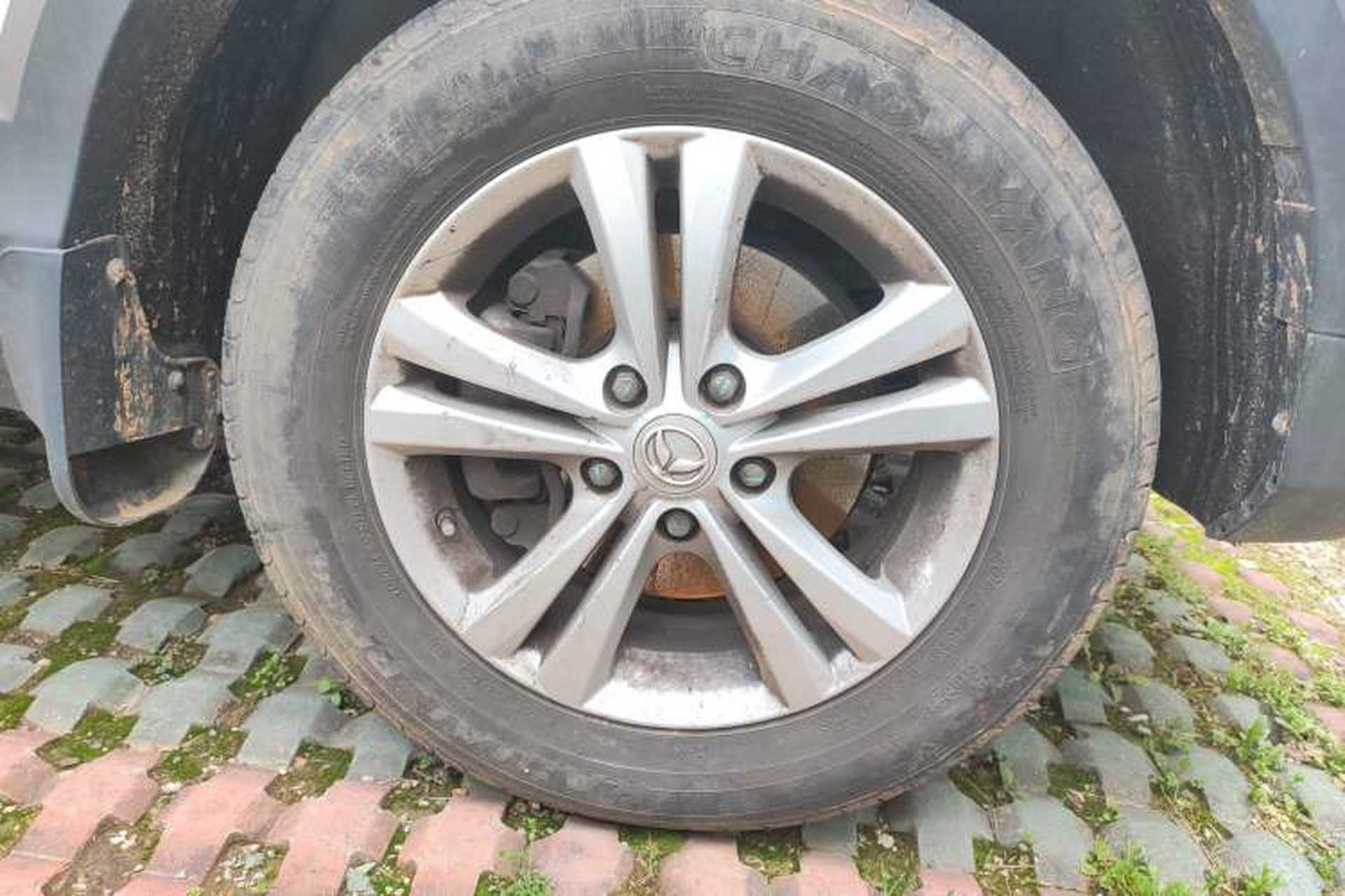 Used HYOSOW S3 2016 S3L 1.5L Manual Prestige Edition Right Front Wheel Hub