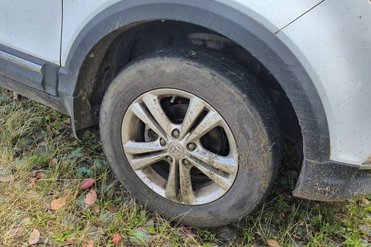 Used HYOSOW S3 2016 S3L 1.5L Manual Prestige Edition Right Front Wheel Hub