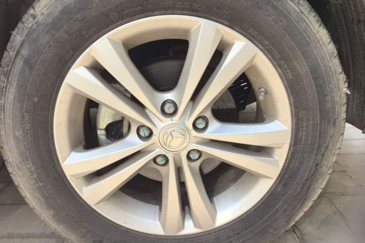 Used HYOSOW S3 2016 S3L 1.5L Manual Prestige Edition Right Front Wheel Hub