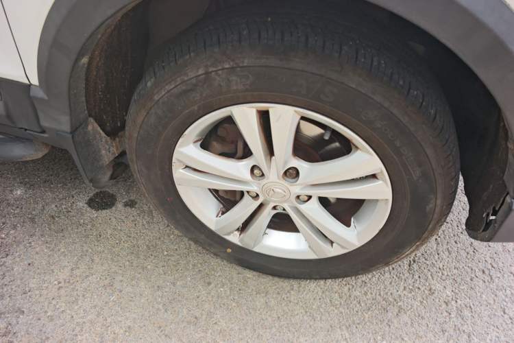 Used HYOSOW S3 2016 S3L 1.5L Manual Premium Edition Right Front Wheel Hub