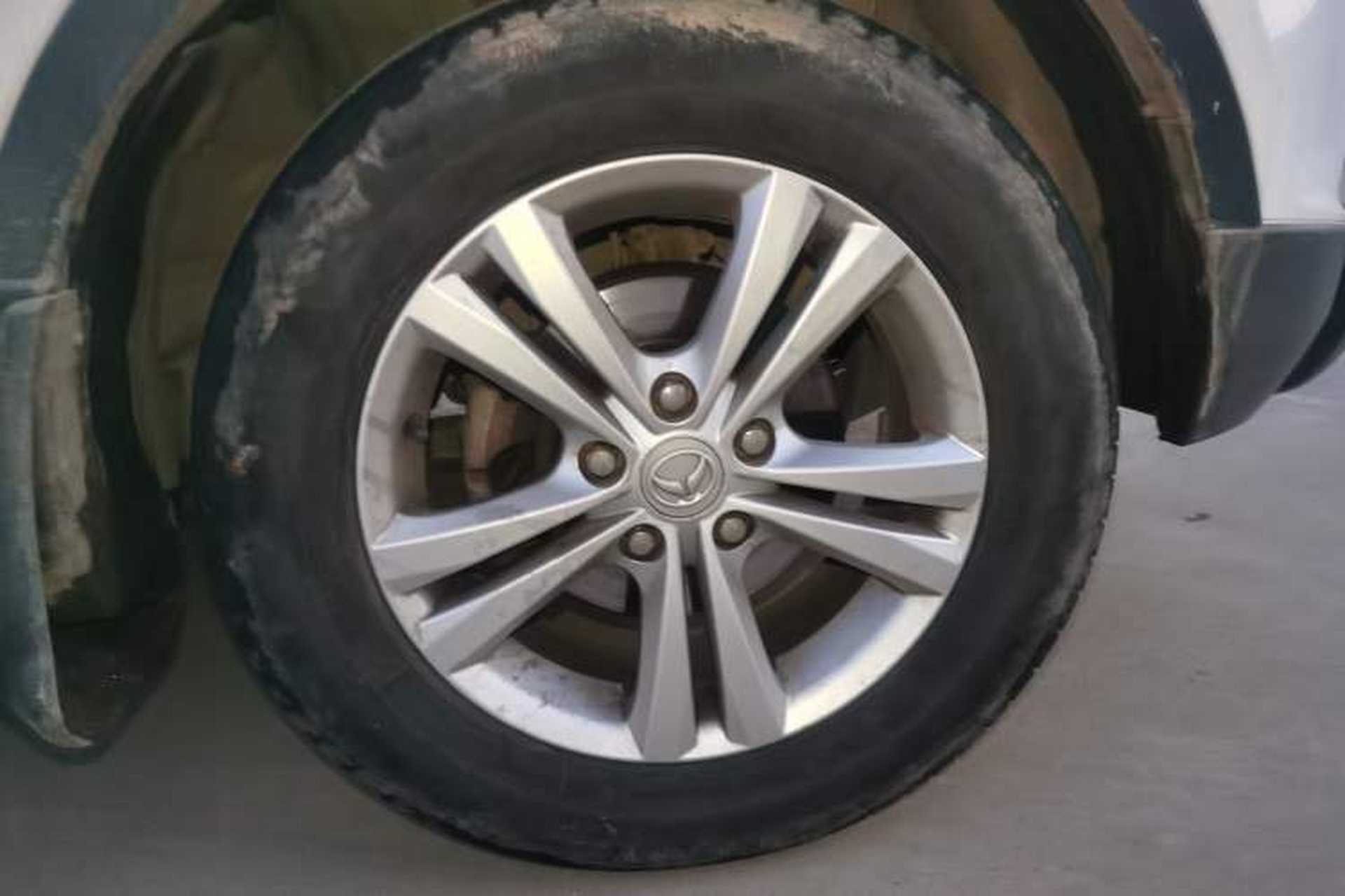 Used HYOSOW S3 2016 1.5L Manual Comfort Version China IV Emission Standard Right Front Wheel Hub