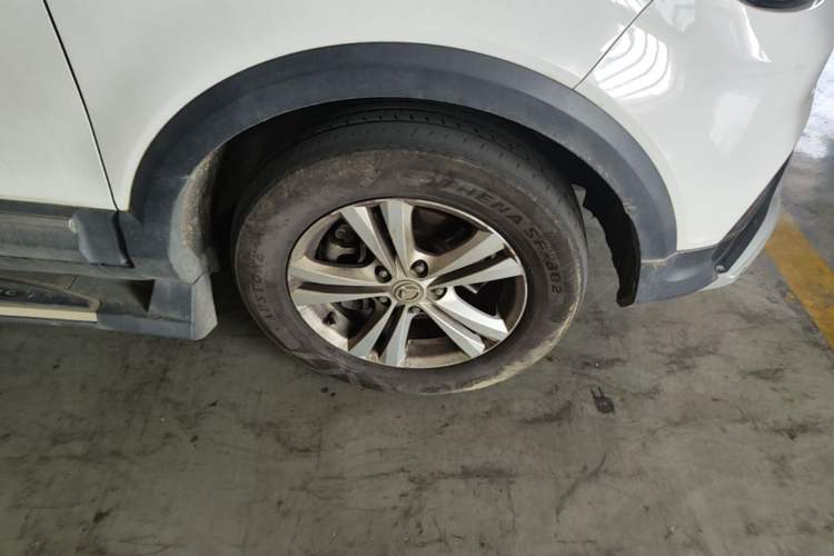 Used HYOSOW S3 2016 S3L 1.5L Manual Prestige Edition Right Front Wheel Hub