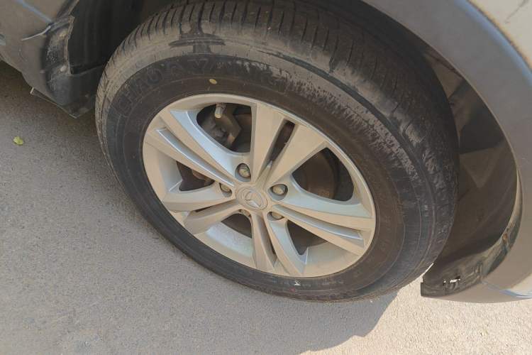 Used HYOSOW S3 2016 1.5L Manual Entrepreneurship Model Right Front Wheel Hub