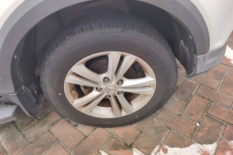 Used HYOSOW S3 2016 S3L 1.5L Manual Prestige Edition Right Front Wheel Hub