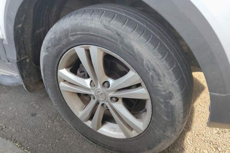 Used HYOSOW S3 2016 S3L 1.5L Manual Premium Edition Right Front Wheel Hub