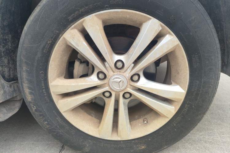 Used HYOSOW S3 2016 S3L 1.5L Manual Premium Edition Right Front Wheel Hub