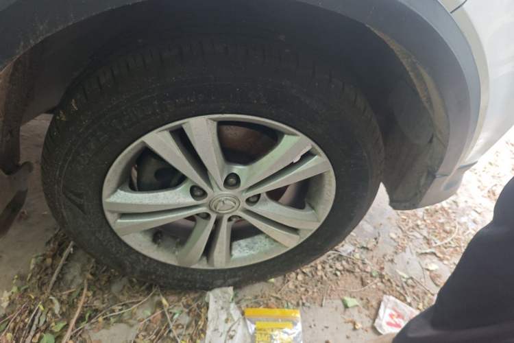 Used HYOSOW S3 2016 S3L 1.5L Manual Prestige Edition Right Front Wheel Hub
