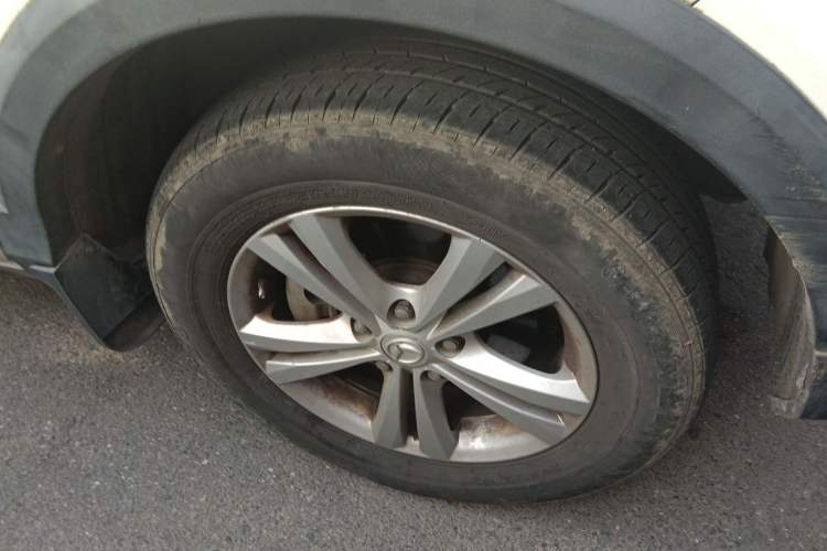 Used HYOSOW S3 2016 S3L 1.5L Manual Prestige Edition Right Front Wheel Hub