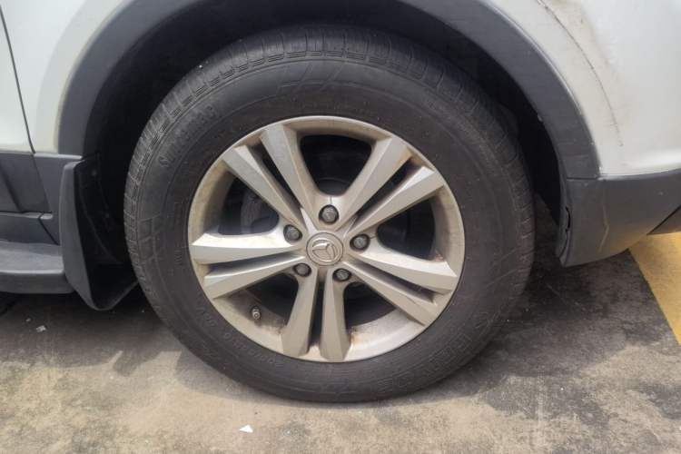 Used HYOSOW S3 2016 1.5L Manual Comfort Version China V Right Front Wheel Hub