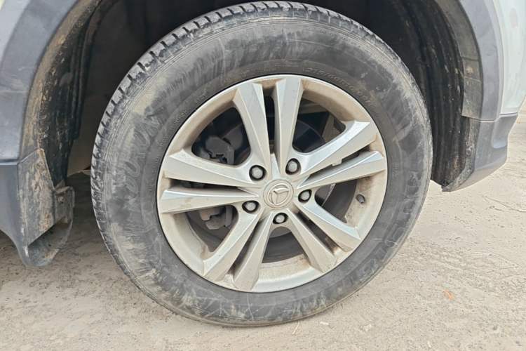 Used HYOSOW S3 2016 S3L 1.5L Manual Premium Edition Right Front Wheel Hub