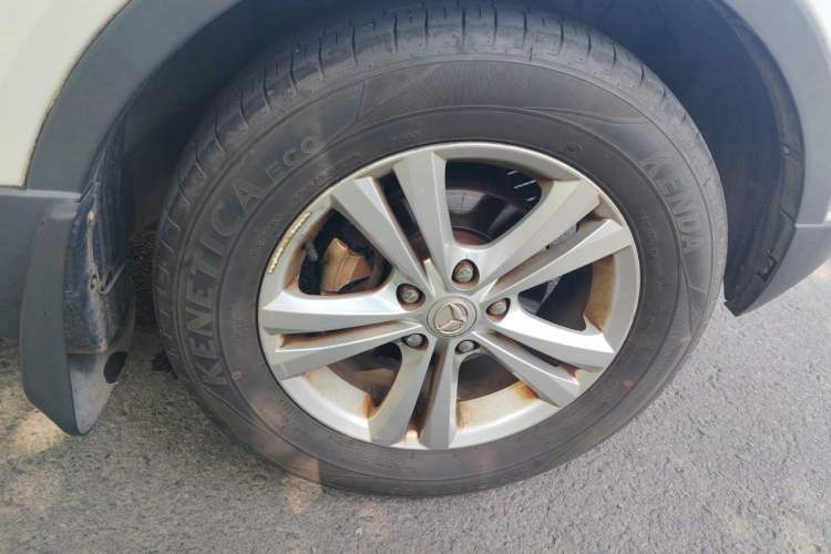 Used HYOSOW S3 2016 1.5L Manual Comfort Version China IV Emission Standard Right Front Wheel Hub