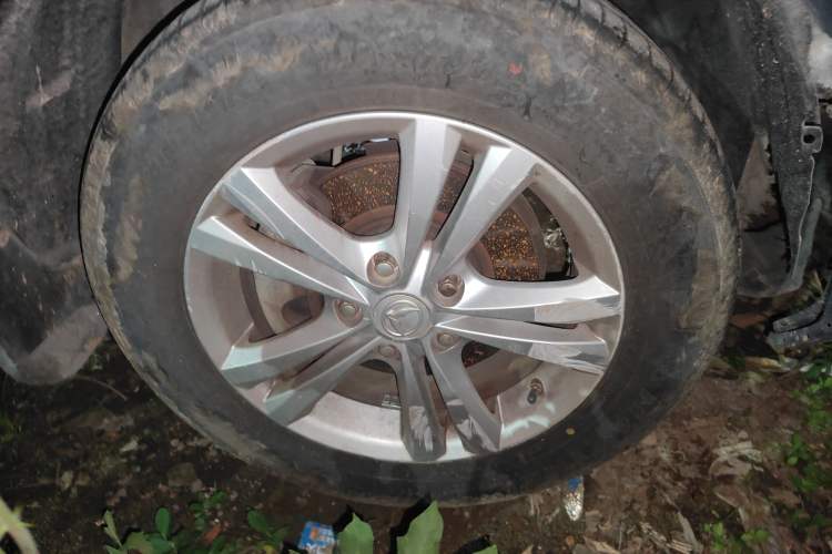 Used HYOSOW S3 2016 S3L 1.5L Manual Premium Edition Right Front Wheel Hub