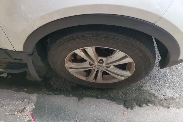 Used HYOSOW S3 2016 1.5L Manual Comfort Version China V Right Front Wheel Hub