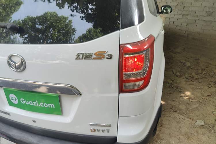 Used HYOSOW S3 2016 1.5L Manual Comfort Version China V Right Rear Taillight