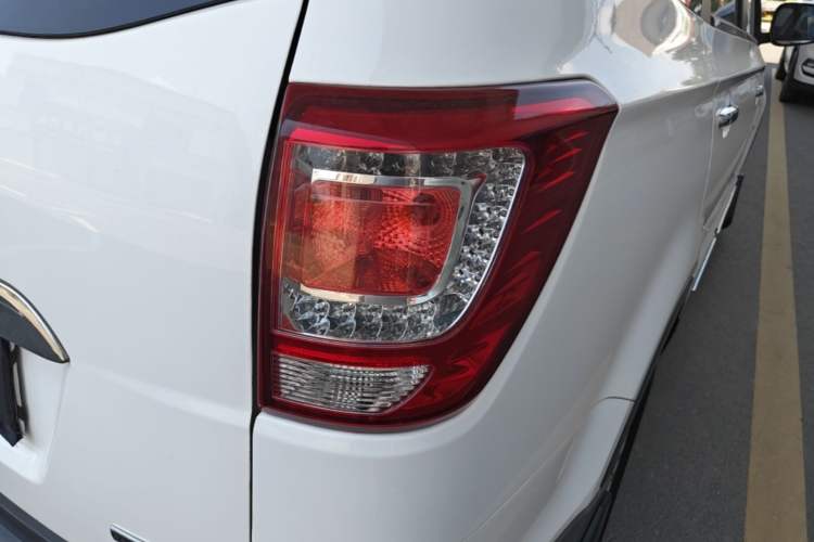 Used HYOSOW S3 2016 1.5L Manual Luxury Edition China IV Emission Standard Right Rear Taillight