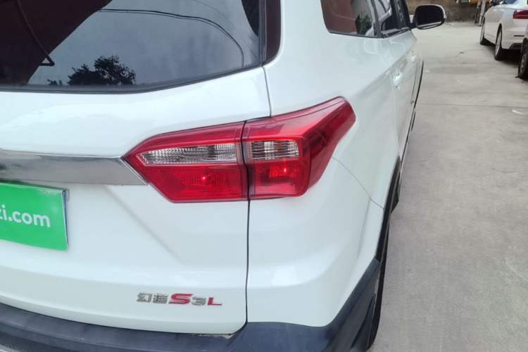 Used HYOSOW S3 2016 S3L 1.5L Manual Premium Edition Right Rear Taillight