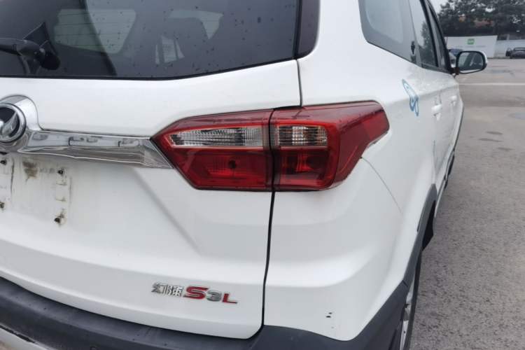 Used HYOSOW S3 2016 S3L 1.5L Manual Premium Edition Right Rear Taillight