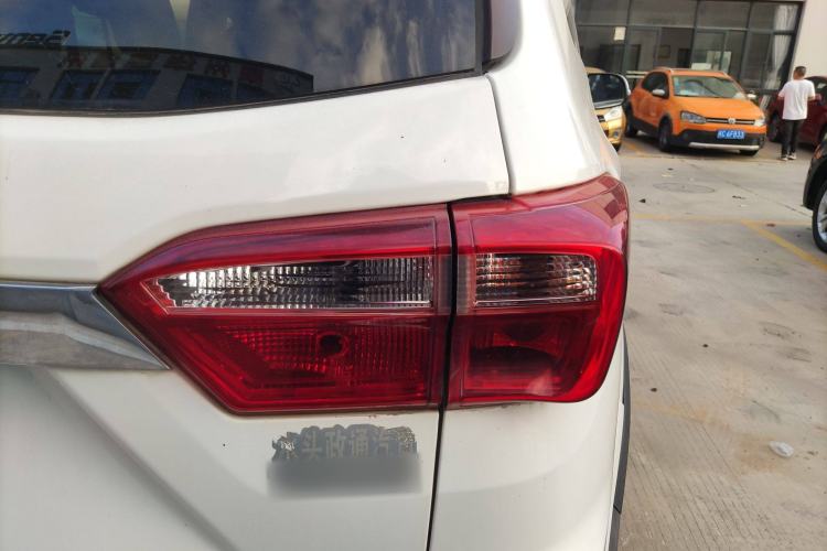 Used HYOSOW S3 2016 S3L 1.5L Manual Premium Edition Right Rear Taillight